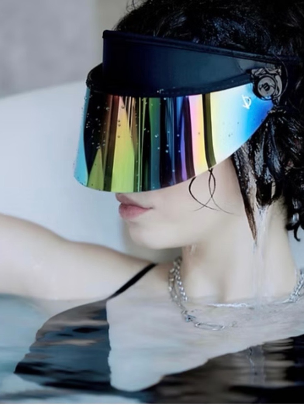 Bluestone SUNSHIELD - Shorty Lux (Rainbow)
